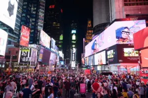 how much does a times square billboard message cost